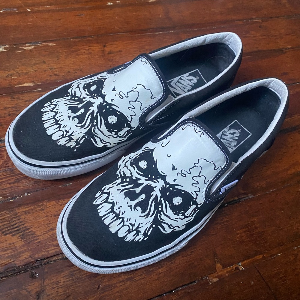 Vans slip on skull shoes